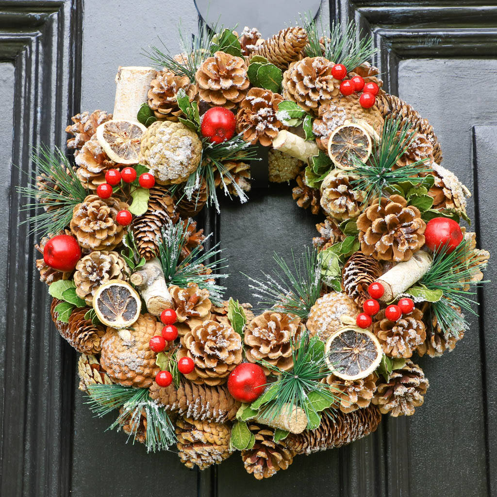 original_personalised-giant-christmas-wishes-front-door-wreath (1)